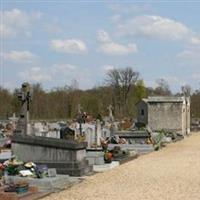 La Croix Saint Ouen Communal cemetery on Sysoon