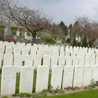 Daours Communal Cemetery Extension on Sysoon