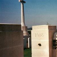 Dominion (CWGC) Cemetery on Sysoon