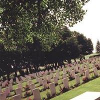 Fontenay-le-Pesnel War Cemetery, Tessel on Sysoon