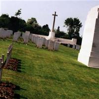 Glageon Communal Cemetery Extension on Sysoon