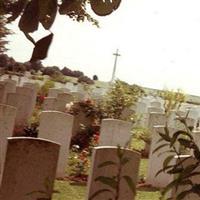 Gommecourt British Cemetery No. 2 on Sysoon