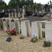 Leers Communal Cemetery on Sysoon