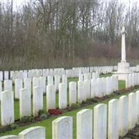 Aval Wood Military Cemetery, Vieux-Berquin on Sysoon