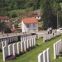 Montreuil-aux-Lions British Cemetery on Sysoon