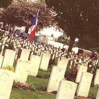 Sailly-Labourse Communal Cemetery on Sysoon