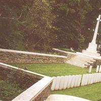 Trefcon British Cemetery, Caulaincourt on Sysoon