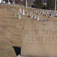 Holy Trinity Roman Catholic Cemetery on Sysoon