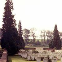 Vadencourt British (CWGC) Cemetery on Sysoon