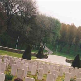 Becourt Military Cemetery, Becordel-Becourt