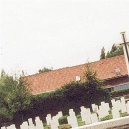 X Farm Cemetery, La Chapelle-d'Armentieres