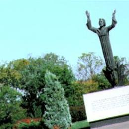 Fort Lincoln Cemetery