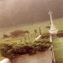Ligny-sur-Canche British Cemetery