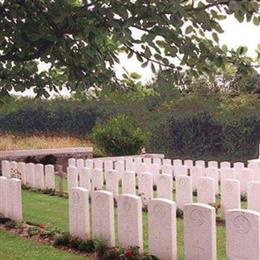 Longpre-les-Corps Saints British Cemetery