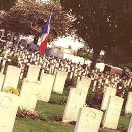 Sailly-Labourse Communal Cemetery