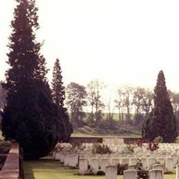 Vadencourt British (CWGC) Cemetery