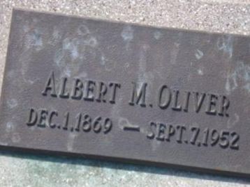 Albert M Oliver on Sysoon