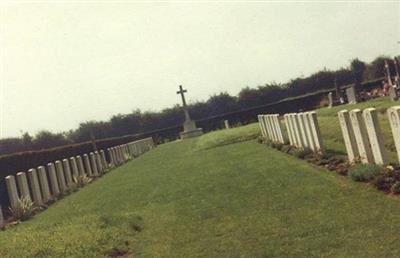 Allonville Communal Cemetery on Sysoon