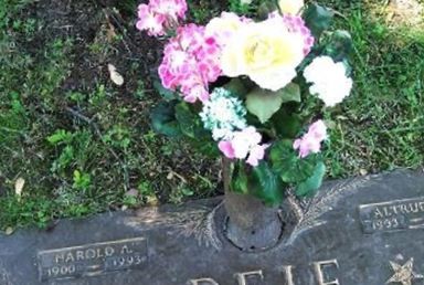 Altrude E Weber Reif on Sysoon