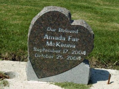Amada Fae McKenna on Sysoon