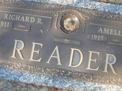 Amelia M Reader on Sysoon