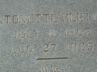 Antonette Hertwig on Sysoon