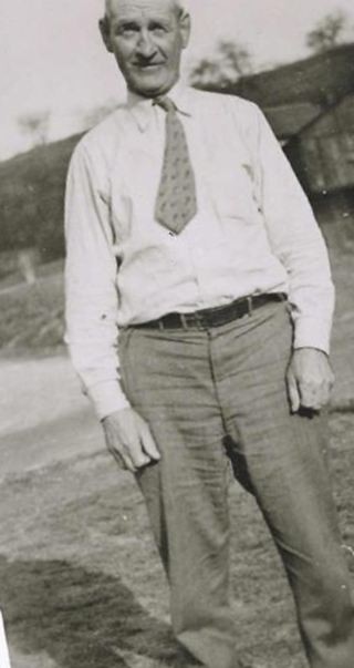 Archibald R McDade on Sysoon