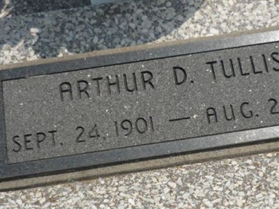 Arthur D Tullis on Sysoon