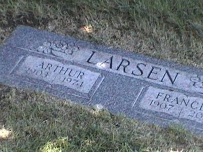 Arthur Larsen on Sysoon