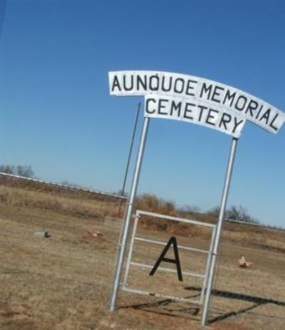 Aunquoe Memorial Cemetery on Sysoon
