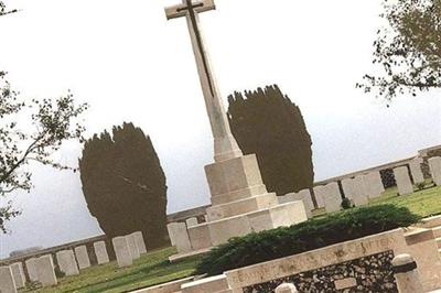 Beaumetz Cross Roads Cemetery on Sysoon