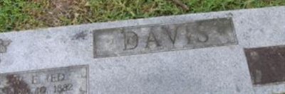 Bennie C. Davis on Sysoon
