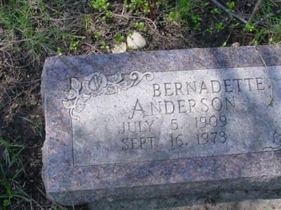 Bernadette Anderson on Sysoon