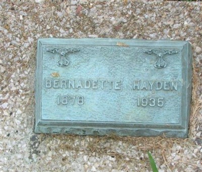 Bernadette Hayden on Sysoon