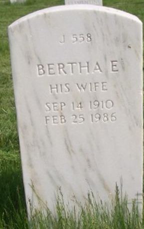 Bertha E Hook on Sysoon