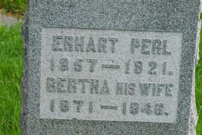 Bertha Perl on Sysoon