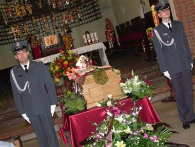 Bishop Ignacy Ludwik Je? on Sysoon