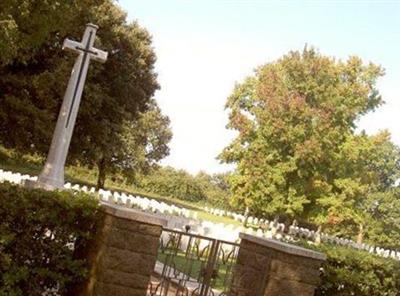 Bolsena War Cemetery on Sysoon