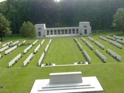 Buttes New British Cemetery on Sysoon