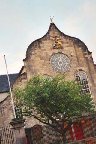 Canongate Churchyard on Sysoon