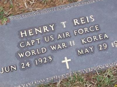 Capt Henry T Reis on Sysoon