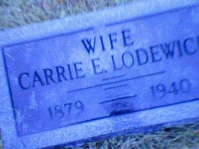 Carrie E Lodewick Warren on Sysoon