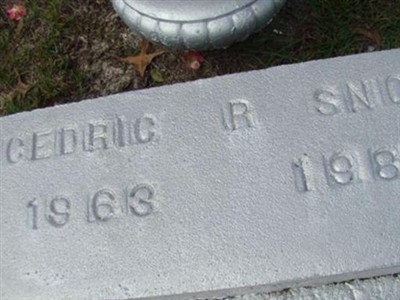 Cedric R. Snow on Sysoon