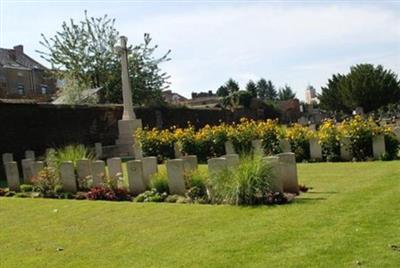 Charleroi Communal Cemetery on Sysoon