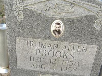 Child Truman Allen Brooks on Sysoon