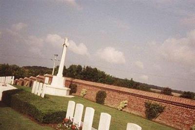 Chipilly Communal Cemetery Extension on Sysoon