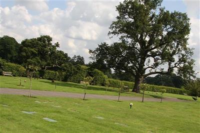 Chorleywood Lawn Cemetery on Sysoon