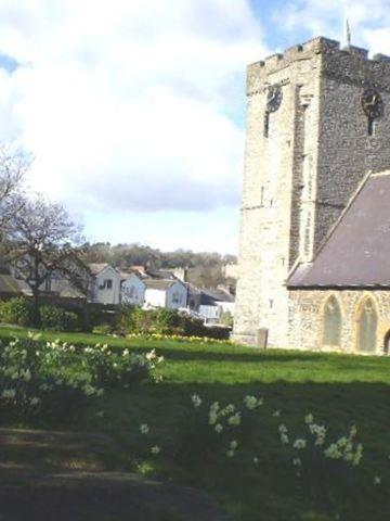 Churchyard of Oystermouth Parish Church on Sysoon