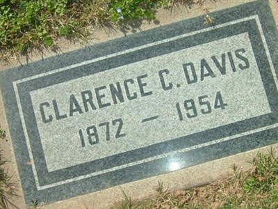 Clarence C Davis on Sysoon