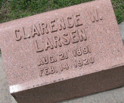 Clarence William Larsen on Sysoon